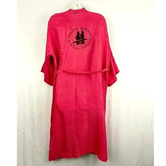 Elegant Red 100% Silk Hand-Embroidered Women’s Kimono - Picture 2 of 13